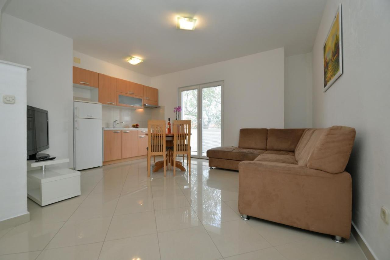 Apartmani Vedrana, Murter Dış mekan fotoğraf