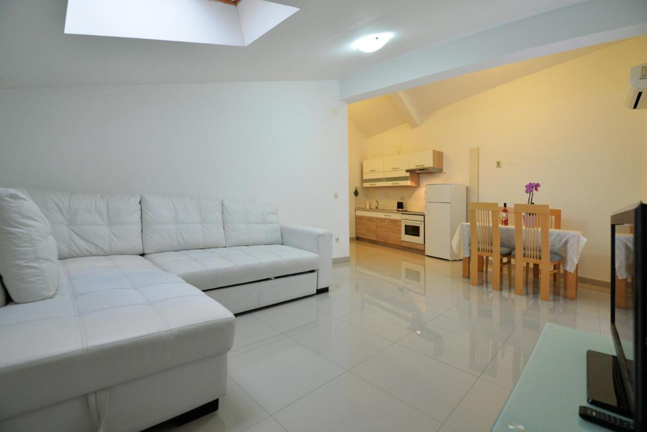 Apartmani Vedrana, Murter Dış mekan fotoğraf