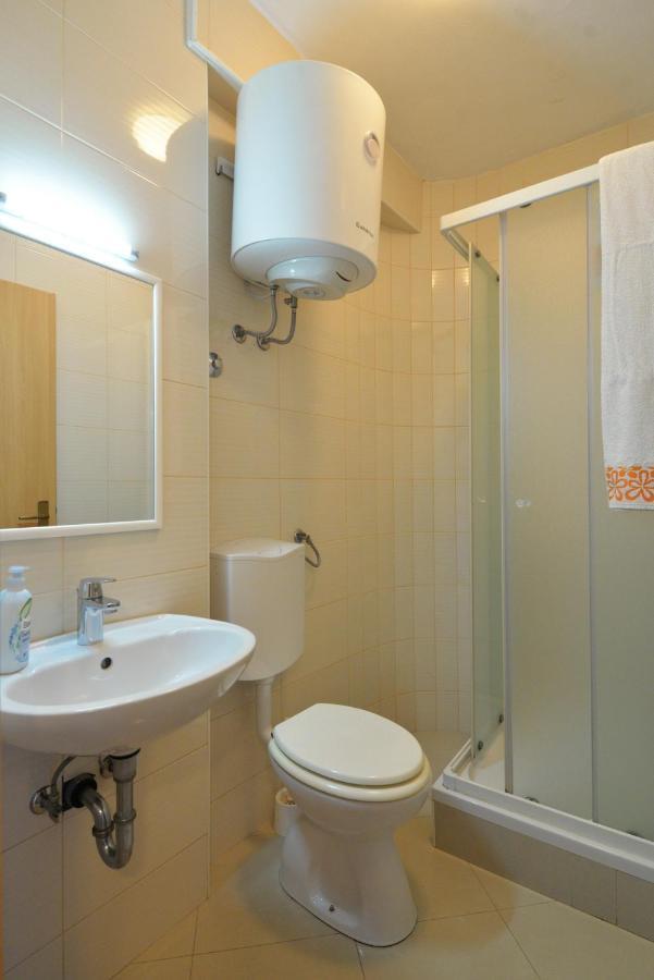 Apartmani Vedrana, Murter Dış mekan fotoğraf