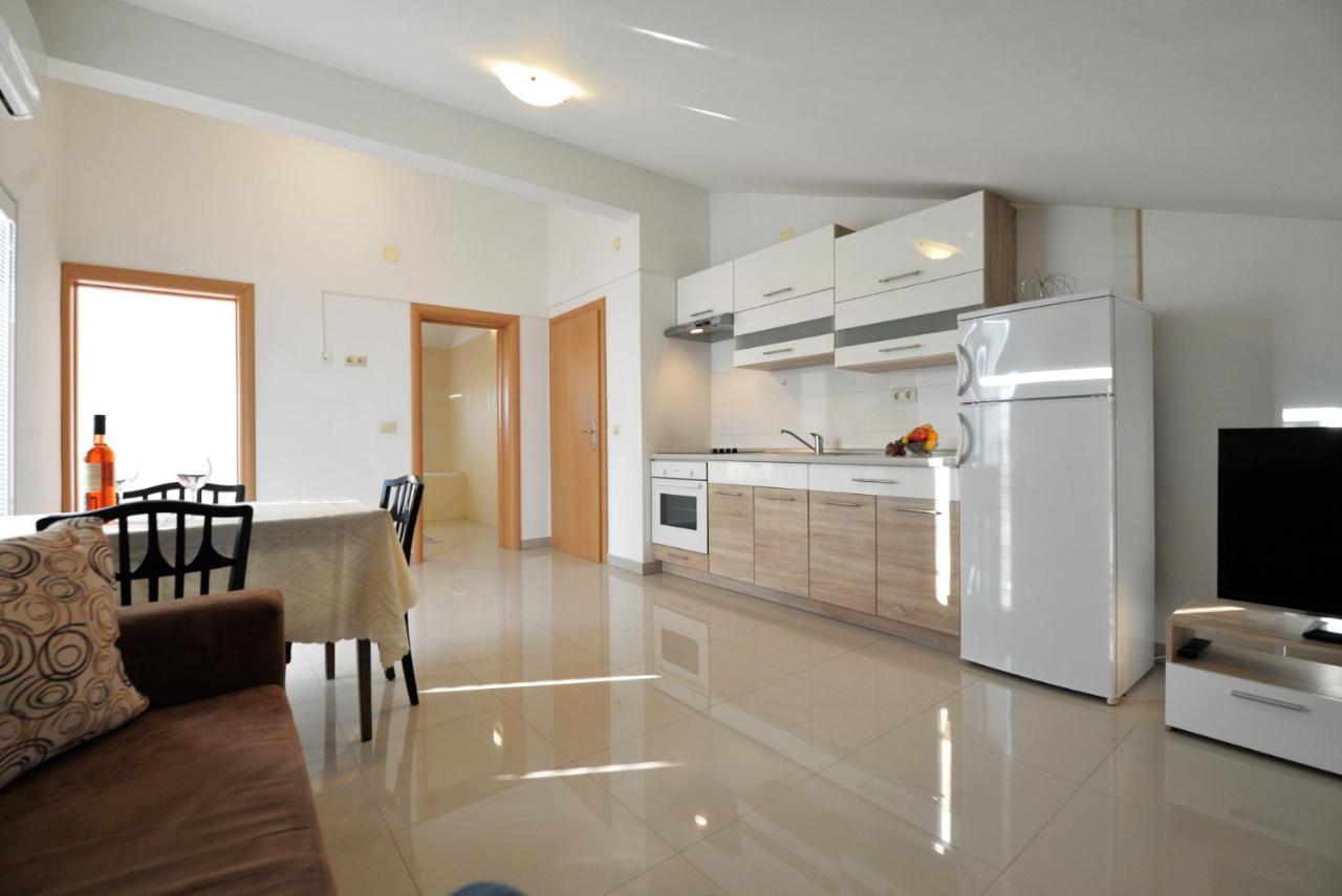 Apartmani Vedrana, Murter Dış mekan fotoğraf