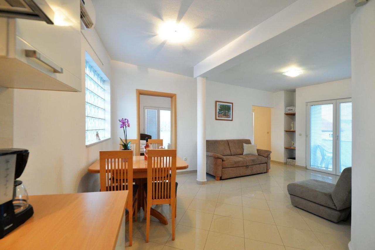 Apartmani Vedrana, Murter Dış mekan fotoğraf
