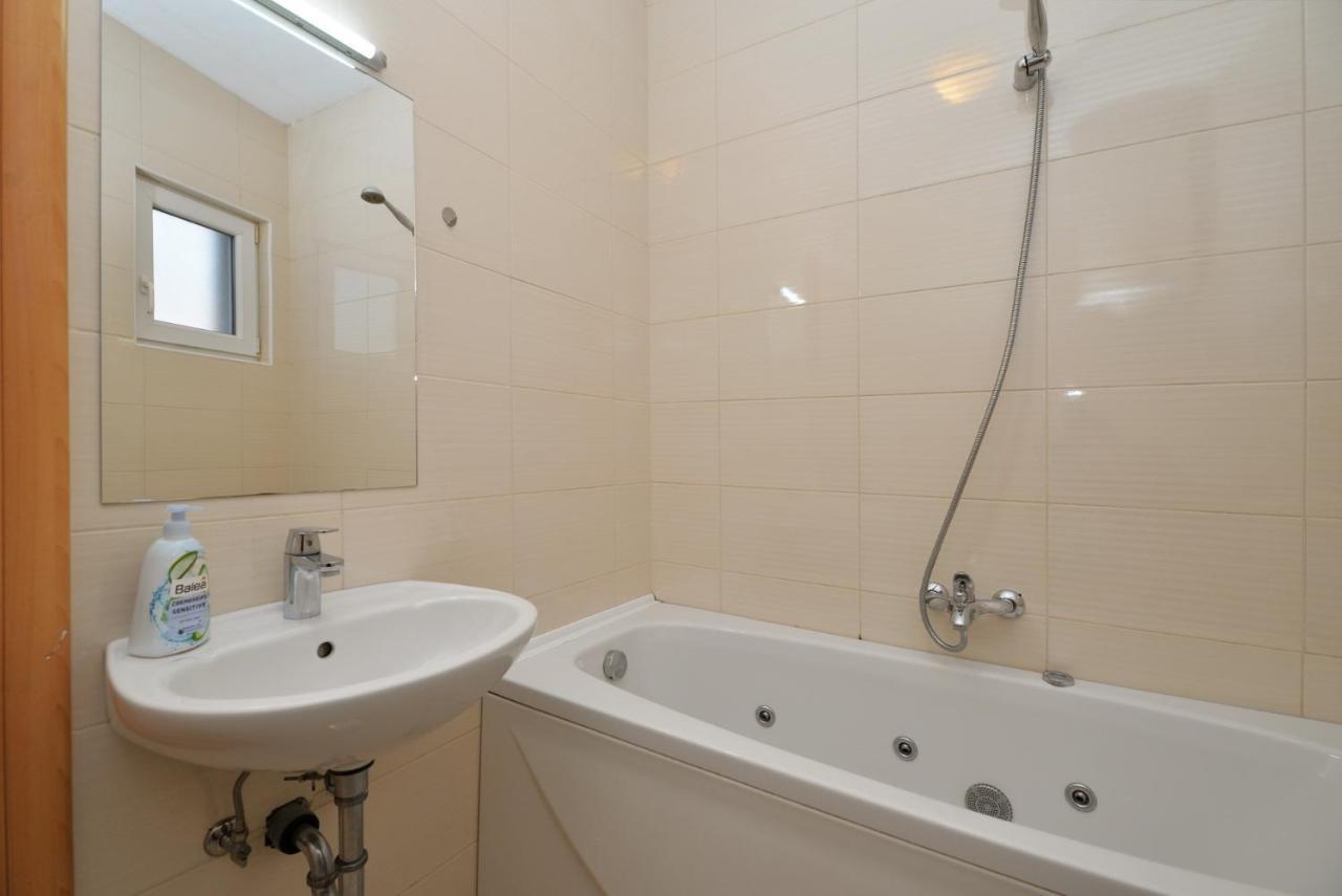 Apartmani Vedrana, Murter Dış mekan fotoğraf