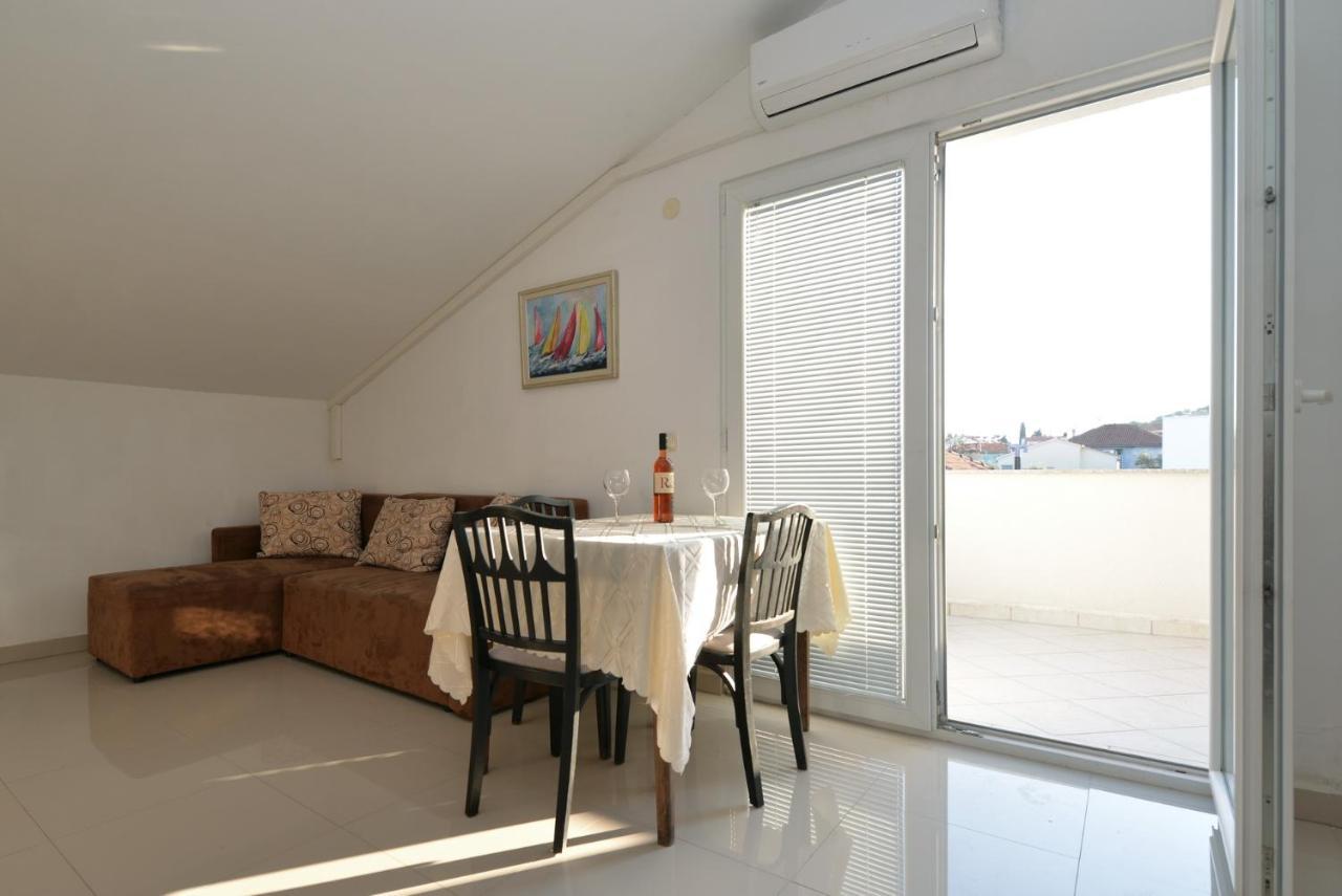 Apartmani Vedrana, Murter Dış mekan fotoğraf