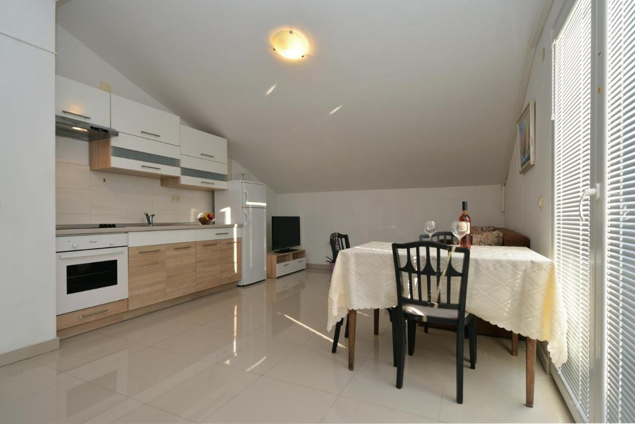 Apartmani Vedrana, Murter Dış mekan fotoğraf