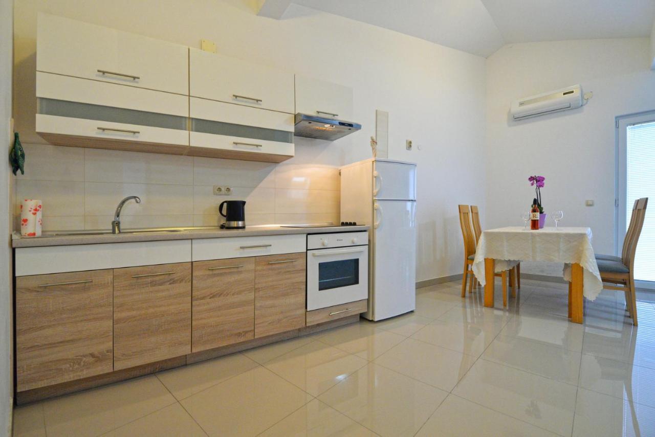 Apartmani Vedrana, Murter Dış mekan fotoğraf