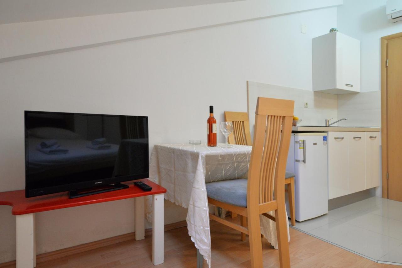 Apartmani Vedrana, Murter Dış mekan fotoğraf